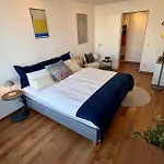 Beckhomes Munich, Stylish, & Modern 3br Up To 7 Pax Apartman *