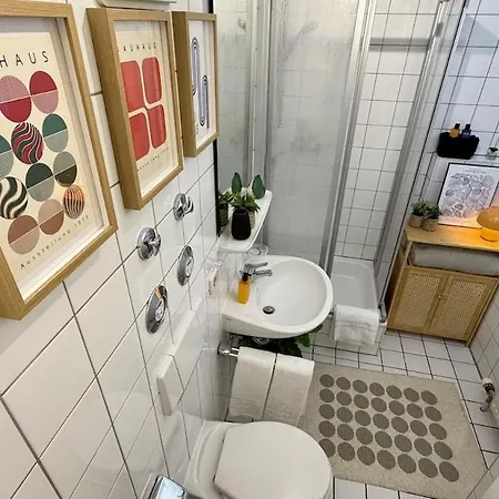 Beckhomes Munich, Stylish, & Modern 3br Up To 7 Pax Apartman
