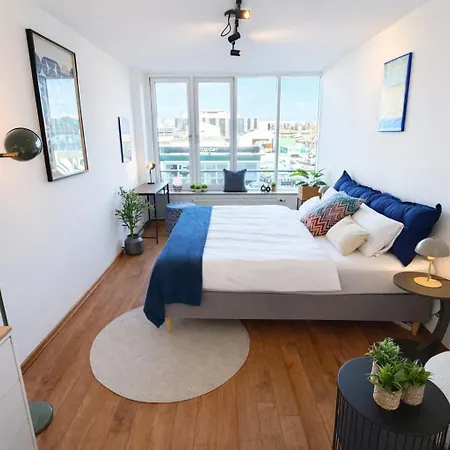 Beckhomes Munich, Stylish, & Modern 3br Up To 7 Pax *