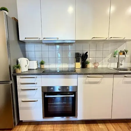 Beckhomes Munich, Stylish, & Modern 3br Up To 7 Pax *