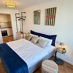 Beckhomes Munich, Stylish, & Modern 3br Up To 7 Pax *