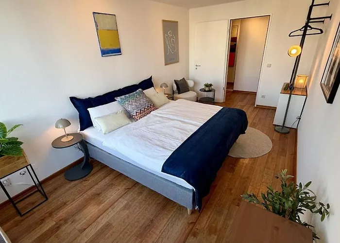 Beckhomes Munich, Stylish, & Modern 3br Up To 7 Pax Apartamento *