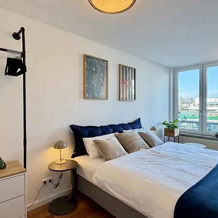 Beckhomes Munich, Stylish, & Modern 3br Up To 7 Pax