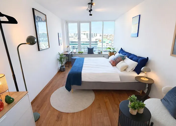 Beckhomes Munich, Stylish, & Modern 3br Up To 7 Pax *